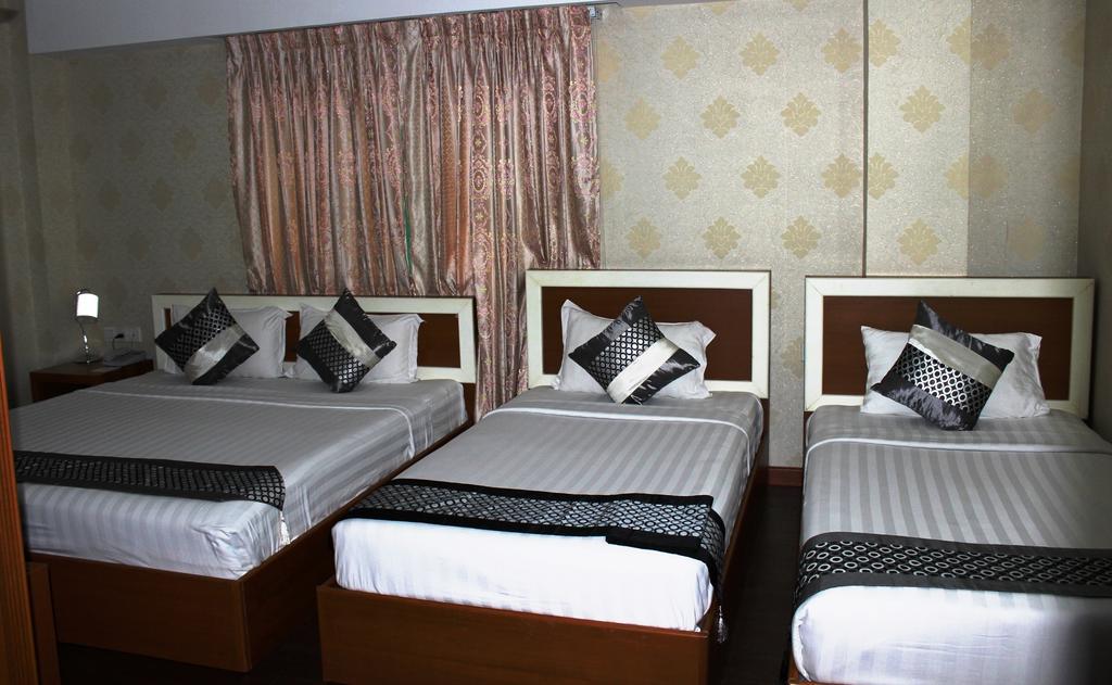 Hotel Kan Kaw Yangon Exterior photo